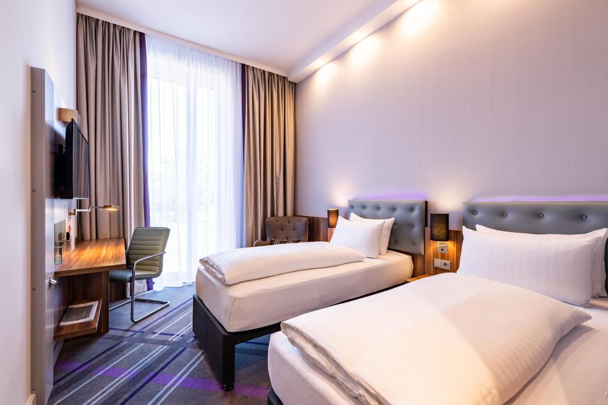 Premier Inn Heidelberg City Centre Екстериор снимка