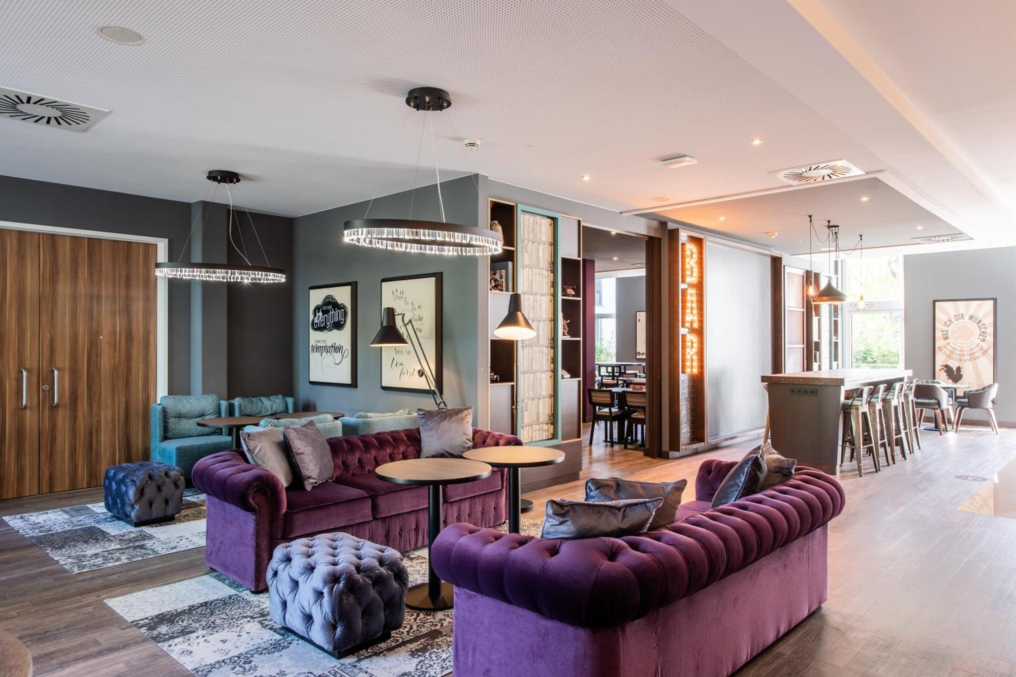 Premier Inn Heidelberg City Centre Екстериор снимка