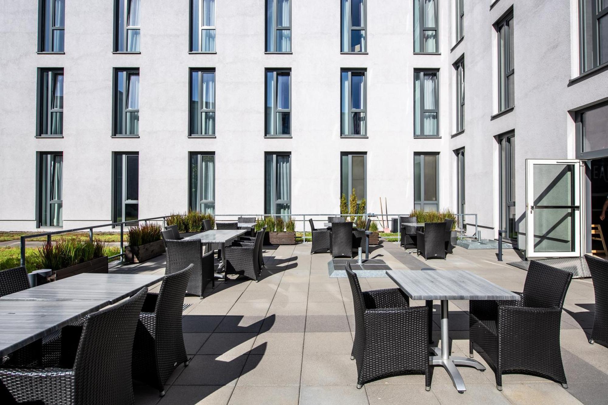 Premier Inn Heidelberg City Centre Екстериор снимка