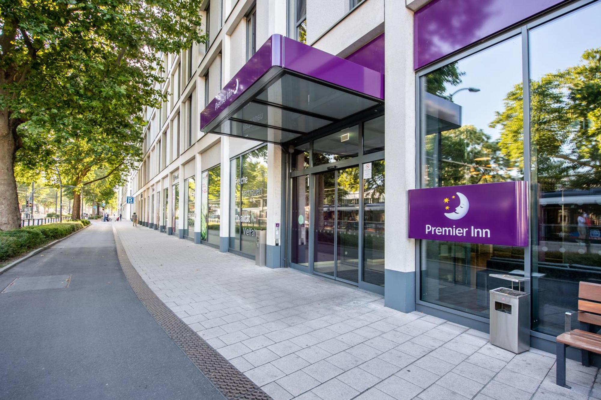 Premier Inn Heidelberg City Centre Екстериор снимка