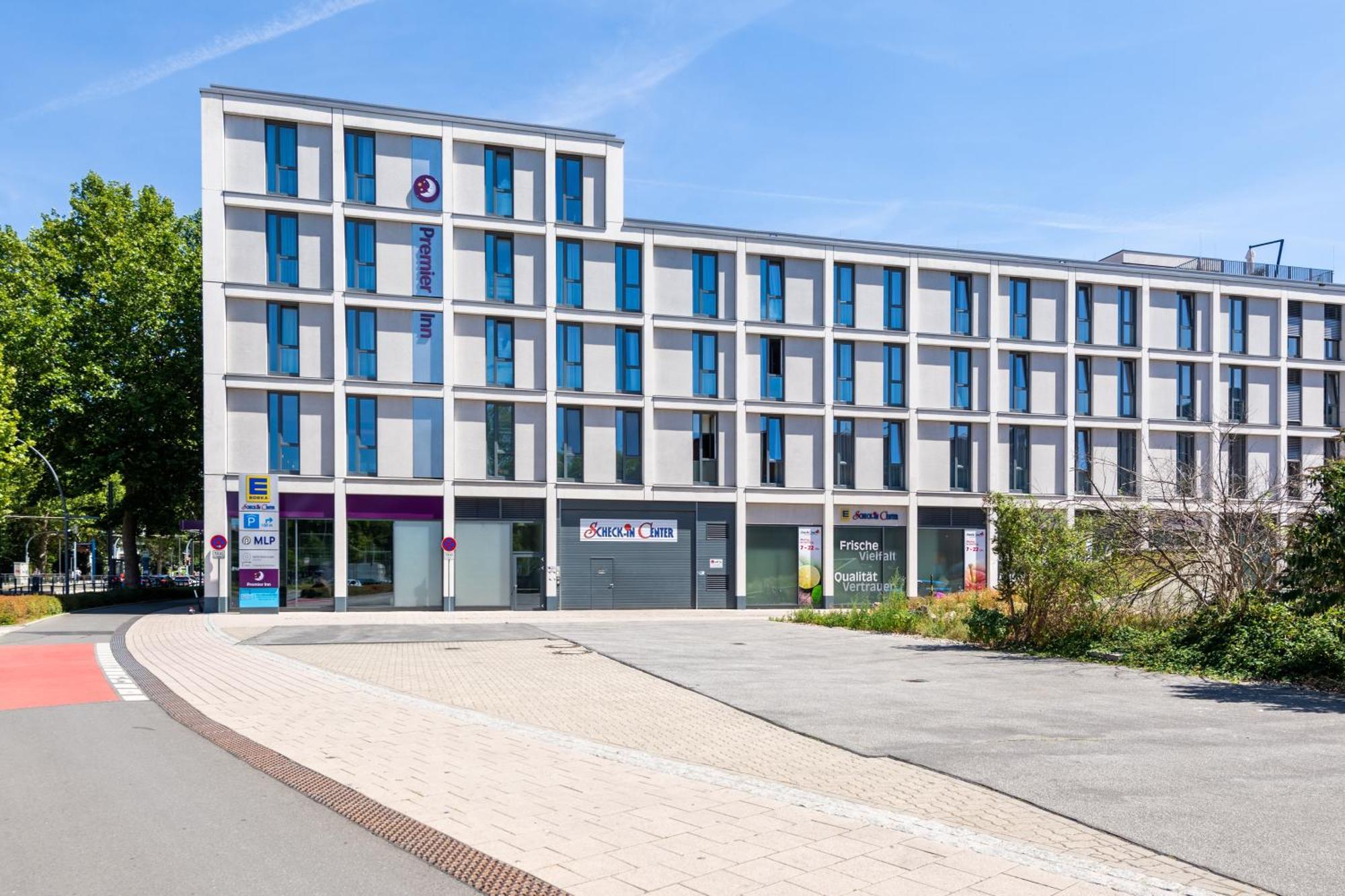 Premier Inn Heidelberg City Centre Екстериор снимка